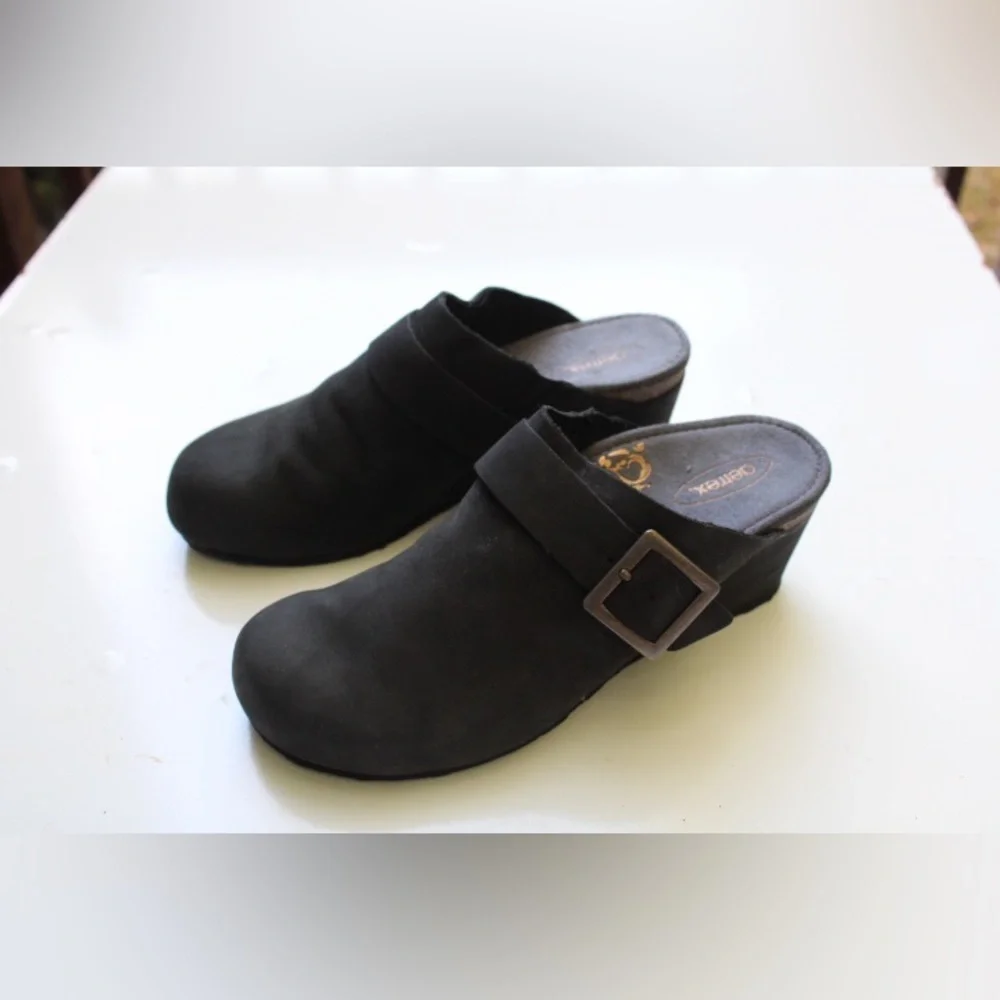 Aetrex amelia mules
